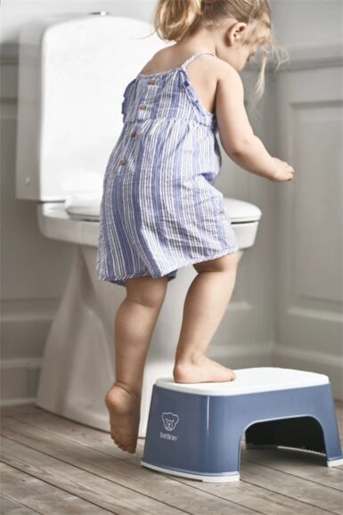 BABY BJORN OPSTAPJE DEEP BLUE/ WHITE - BLAUW