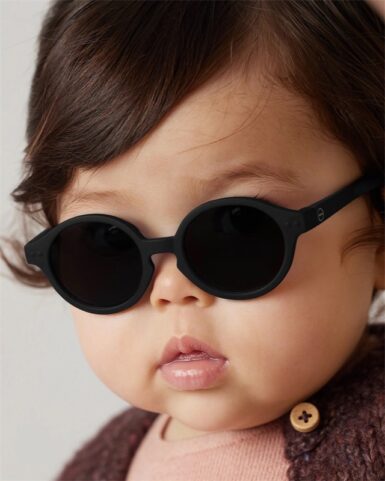 IZIPIZI ZONNEBRIL BABY BLACK 0-12 M - ZWART