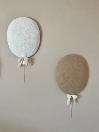 LITTLE LOUA BALLON BOUCLE WIT 38X31CM