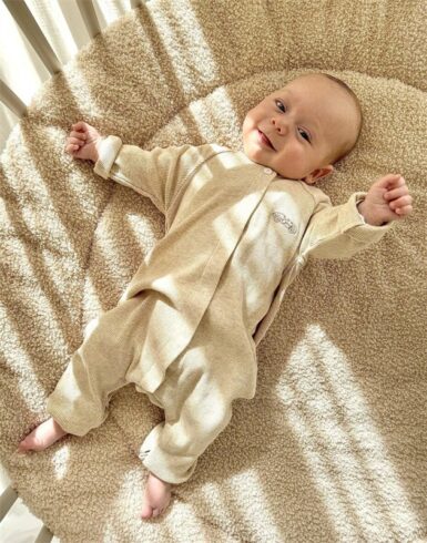 POETREE OLLIE RIB SAND KRUIPPAKJE – BEIGE POETREE OLLIE RIB SAND KRUIPPAKJE - BEIGE