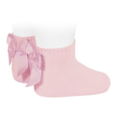 KORTE KOUSEN MET STRIK ROZE OP HIEL