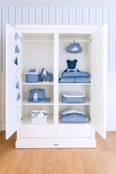 THEOPHILE EN PATACHOU DESIGN KAST WIT
