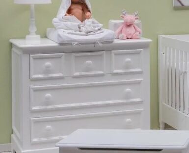 WOODWORK BOBBY COMMODE WIT