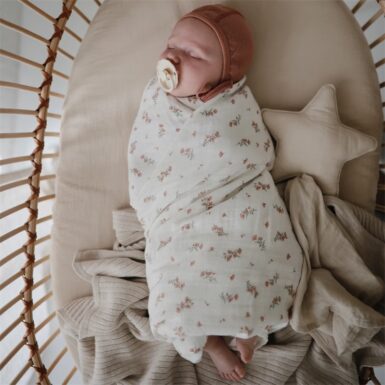 MUSHIE SWADDLE PINK FLOWER