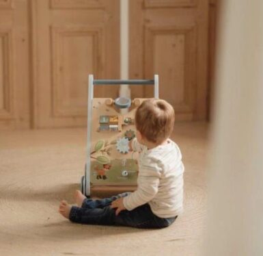 LITTLE DUTCH FOREST FRIENDS ACTIVITEITEN LOOPWAGEN